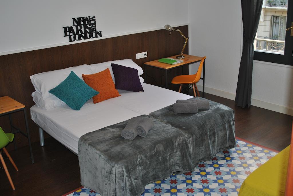 Sweet Bcn Traveller House Apartment Barcelona Exterior photo